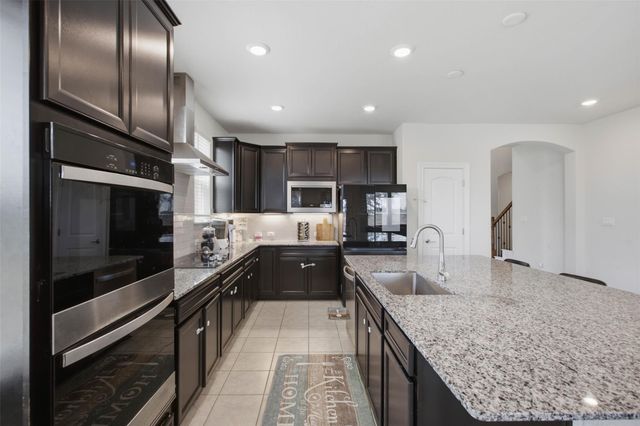 137 Jasmine LN, Marble Falls, TX 78654
