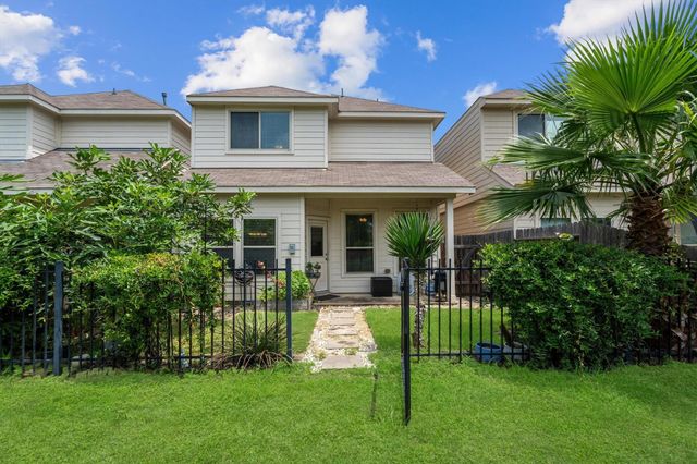 8031 Villa Lago Lane, Houston, TX 77070