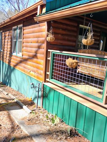 575 Upper Bear Paw Road, Murphy, NC 28906