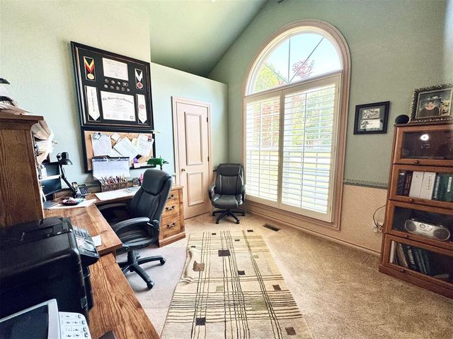9125 Whispering Oaks Drive, Midwest City, OK 73130