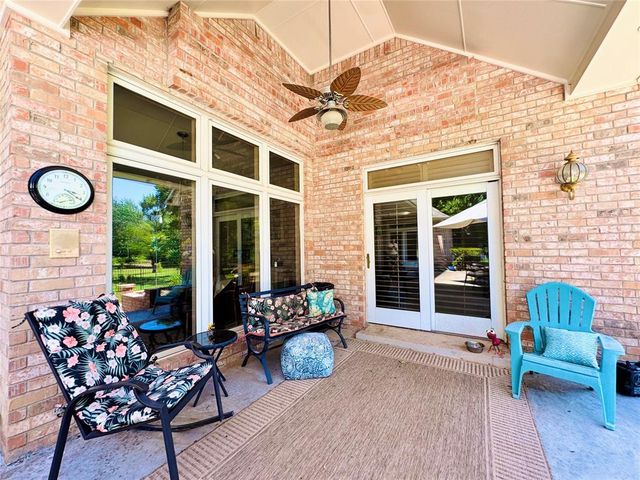 9125 Whispering Oaks Drive, Midwest City, OK 73130