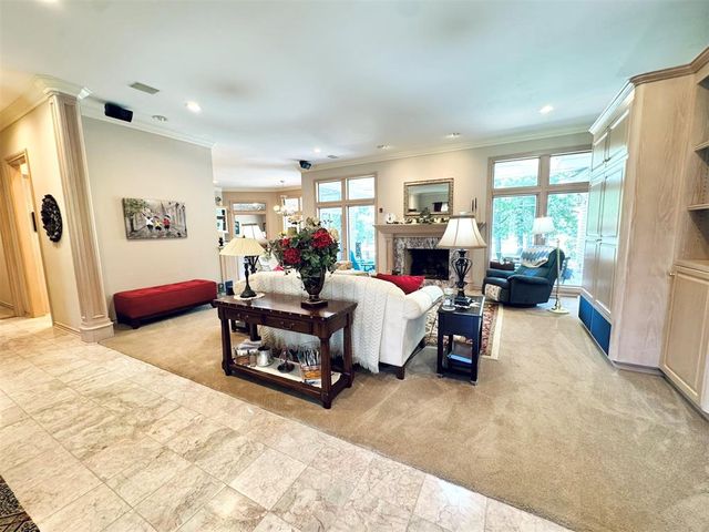 9125 Whispering Oaks Drive, Midwest City, OK 73130