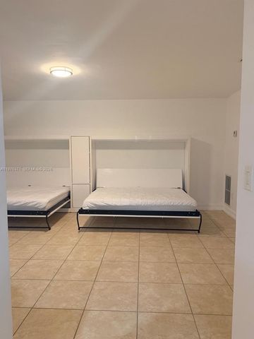 18031 Biscayne Blvd 201, Aventura, FL 33160