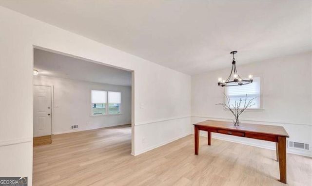 4520 Santa Fe Trail SW, Atlanta, GA 30331