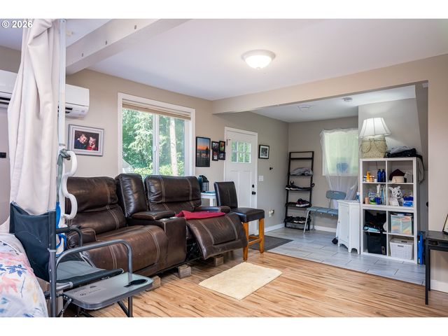 8300 Sw BLAKE St, Tualatin, OR 97062
