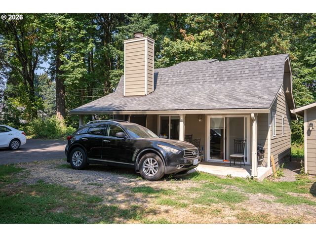 8300 Sw BLAKE St, Tualatin, OR 97062