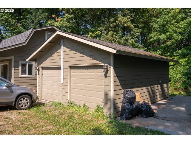 8300 Sw BLAKE St, Tualatin, OR 97062