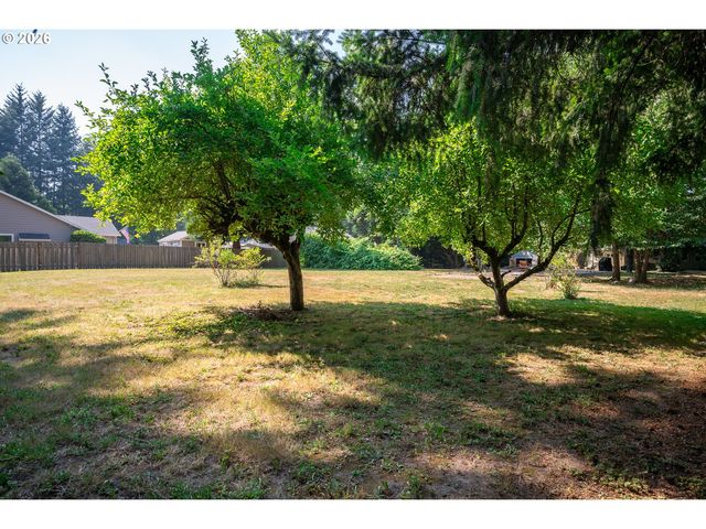 8300 Sw BLAKE St, Tualatin, OR 97062