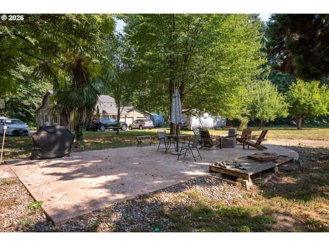 8300 Sw BLAKE St, Tualatin, OR 97062