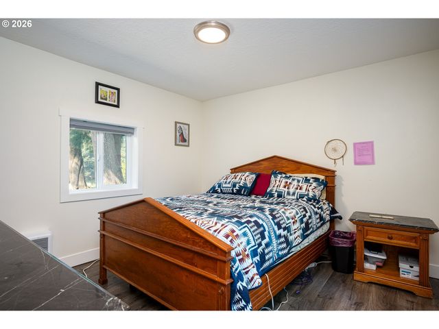 8300 Sw BLAKE St, Tualatin, OR 97062