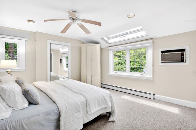 10 Crescent Road, Port Washington, NY 11050