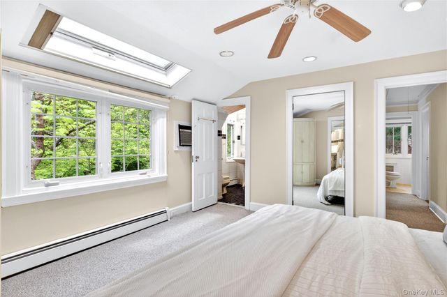 10 Crescent Road, Port Washington, NY 11050