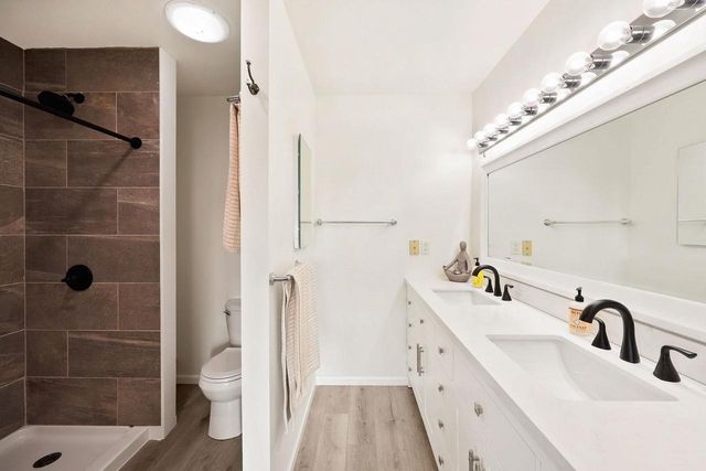 64 Oakland Road, Cambridge, WI 53523