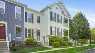 4 Brinscall Court 4, Danbury, CT 06810