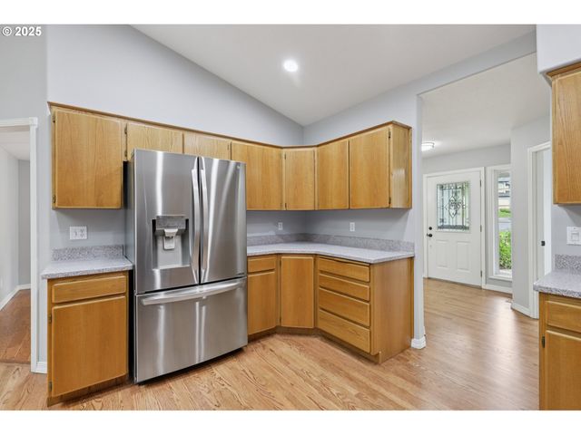 10400 Ne 33RD Ave, Vancouver, WA 98686