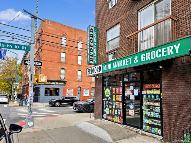 127 Bedford Avenue, Brooklyn, NY 11211