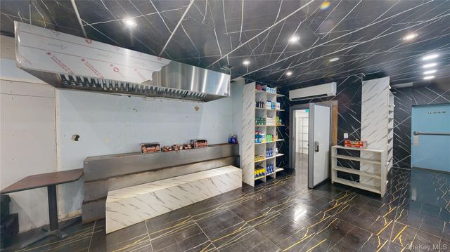 127 Bedford Avenue, Brooklyn, NY 11211