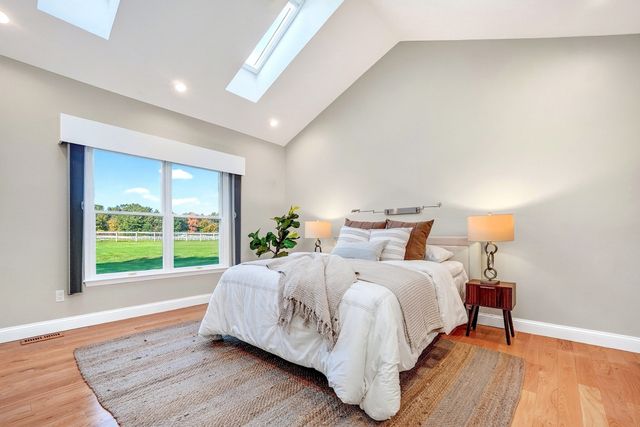 45 Pickman Dr 45, Bedford, MA 01730