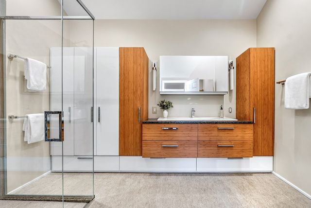 45 Pickman Dr 45, Bedford, MA 01730