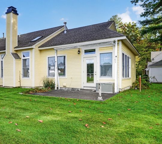 45 Pickman Dr 45, Bedford, MA 01730