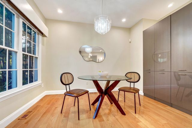45 Pickman Dr 45, Bedford, MA 01730