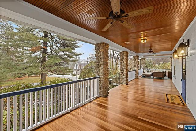 12 Midwood Road, Glen Rock, NJ 07452