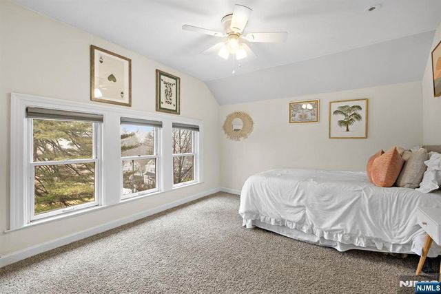 12 Midwood Road, Glen Rock, NJ 07452