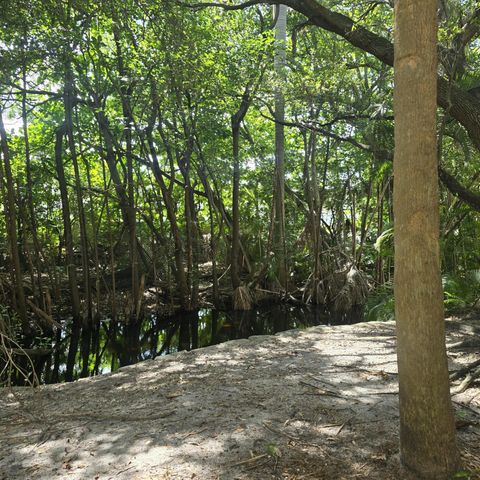 2445 SW 18th Terrace 902, Fort Lauderdale, FL 33315