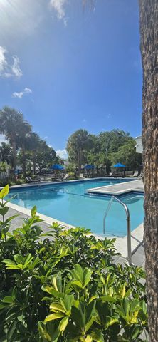 2445 SW 18th Terrace 902, Fort Lauderdale, FL 33315
