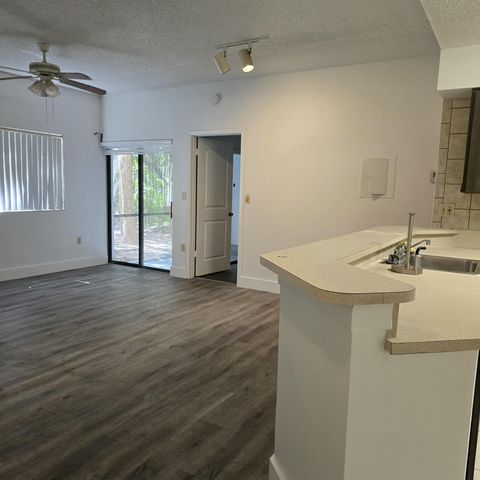 2445 SW 18th Terrace 902, Fort Lauderdale, FL 33315