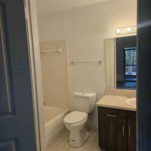 2445 SW 18th Terrace 902, Fort Lauderdale, FL 33315