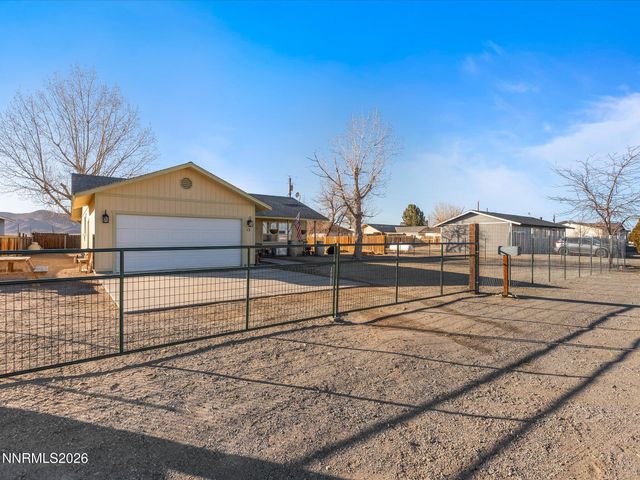 13 St Andrews Drive, Yerington, NV 89447