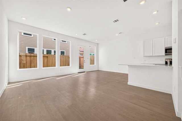 2212 Via Vicky Road, Houston, TX 77051