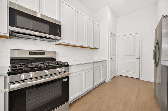2212 Via Vicky Road, Houston, TX 77051