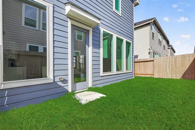2212 Via Vicky Road, Houston, TX 77051