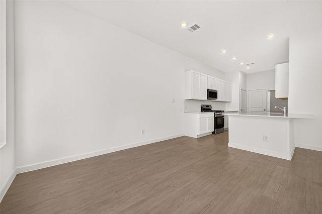 2212 Via Vicky Road, Houston, TX 77051