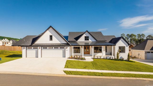 1670 DOLPHIN, Conway, AR 72034