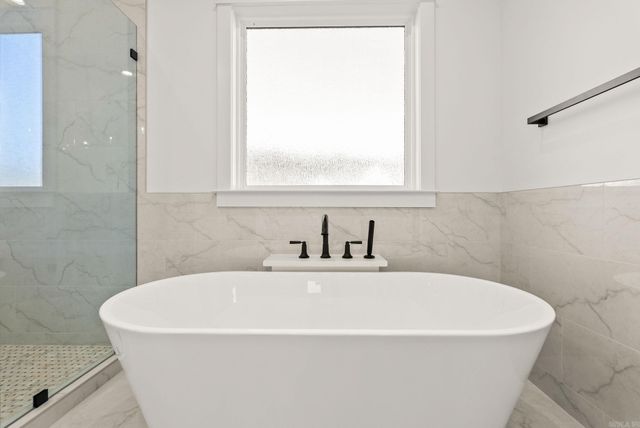 1670 DOLPHIN, Conway, AR 72034