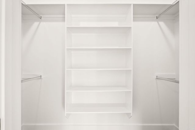 1670 DOLPHIN, Conway, AR 72034