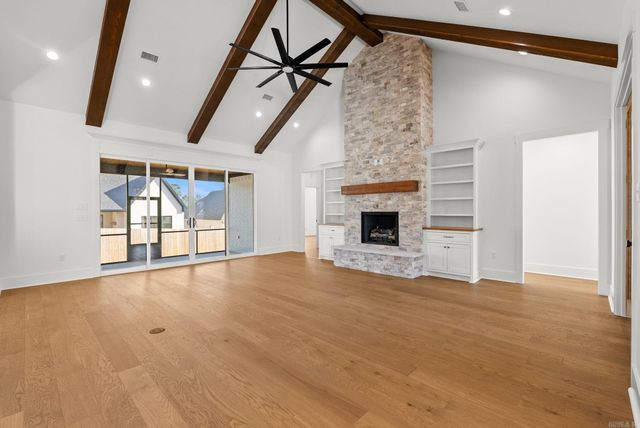 1670 DOLPHIN, Conway, AR 72034