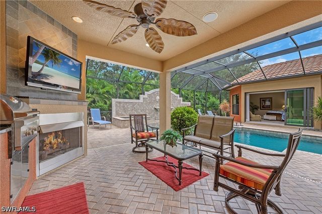 967 Tivoli DR, Naples, FL 34104