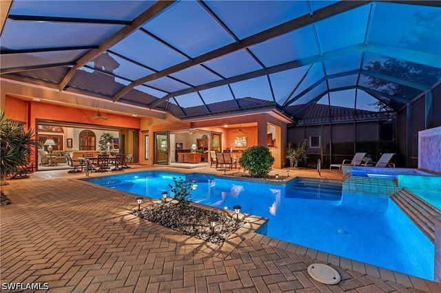 967 Tivoli DR, Naples, FL 34104