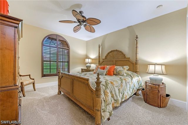 967 Tivoli DR, Naples, FL 34104