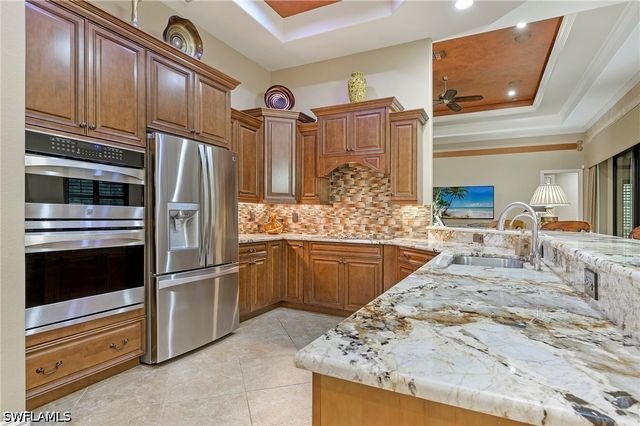 967 Tivoli DR, Naples, FL 34104