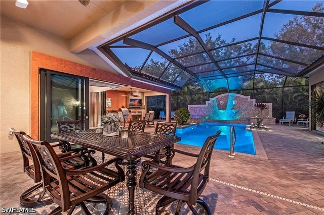 967 Tivoli DR, Naples, FL 34104