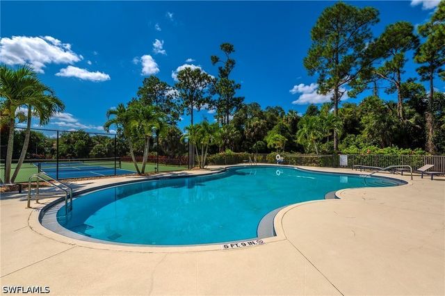 967 Tivoli DR, Naples, FL 34104