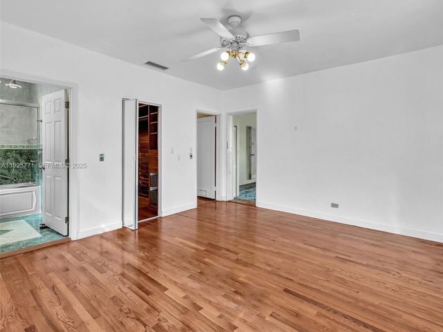 2443 N Meridian Ave, Miami Beach, FL 33140