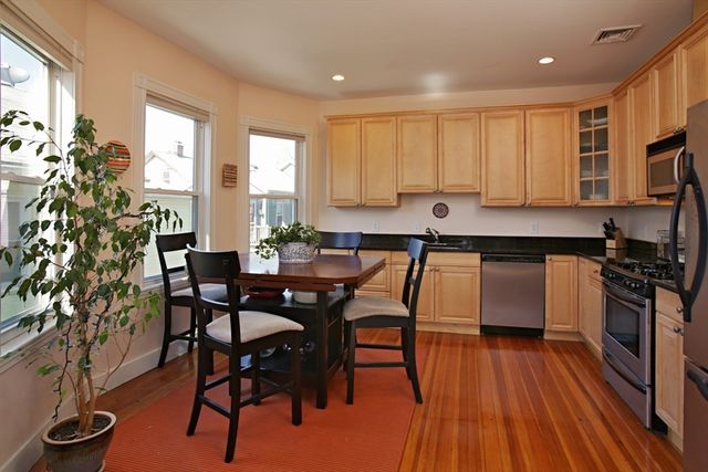 37 Fairmont Street 2, Cambridge, MA 02139