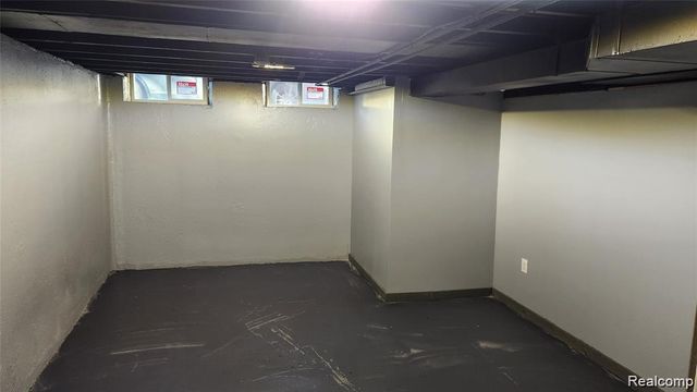 7720 Amboy Street, Dearborn Heights, MI 48127