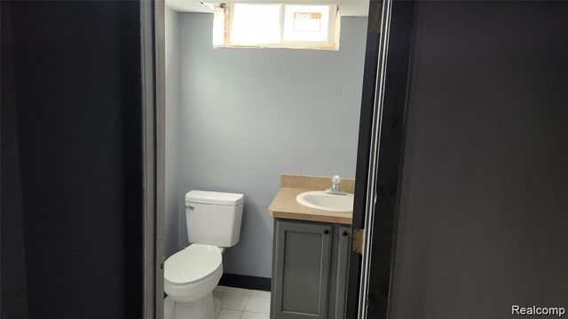 7720 Amboy Street, Dearborn Heights, MI 48127